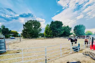 1285 Camille Dr, Fernley, NV 89408 - Photo 28