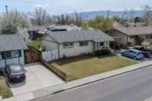 1585 Greenbrae Dr, Sparks, NV 89431 - Photo 6