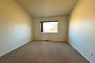 210 Emigrant Wy, Fernley, NV 89408 - Photo 8