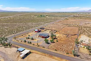 1915 Thomas Jefferson Ave, Battle Mountain, NV 89820 - Photo 12
