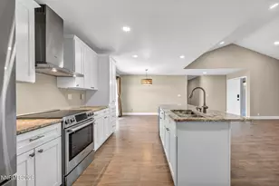 1777 Crockett Ln, Gardnerville, NV 89410 - Photo 6