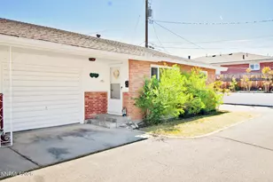 998 Roberts St, Reno, NV 89502 - Photo 2