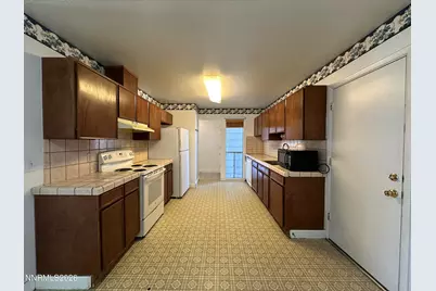 1365 Akard Drive, Reno, NV 89503 - Photo 6