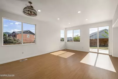 9690 Thornridge Court, Reno, NV 89506 - Photo 4