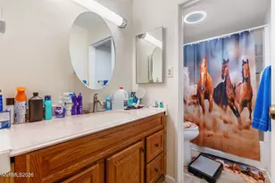 111 Vista Rafael Pkwy, Reno, NV 89503 - Photo 18