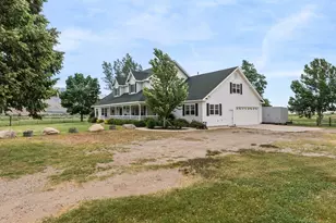 801 Larson Ln, Coleville, CA 96107 - Photo 4