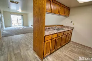360 Jill Ct, Fernley, NV 89408 - Photo 4