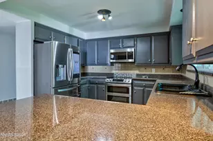 12310 S Hills Dr, Reno, NV 89511 - Photo 34