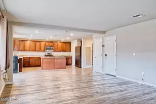 8957 Buffalo Grv Dr, Reno, NV 89506 - Photo 8