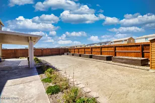 8957 Buffalo Grv Dr, Reno, NV 89506 - Photo 38