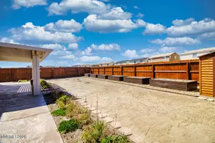 8957 Buffalo Grv Dr, Reno, NV 89506 - Photo 38