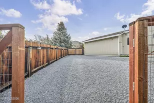 5445 N Scarsdale Cir, Reno, NV 89502 - Photo 38