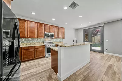 10891 Pebble Hill Drive, Reno, NV 89521 - Photo 8