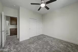 10891 Pebble Hill Dr, Reno, NV 89521 - Photo 34