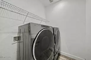 10891 Pebble Hill Dr, Reno, NV 89521 - Photo 24