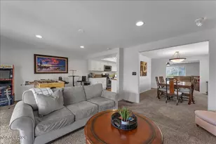 560 Peter Cir, Reno, NV 89503 - Photo 12