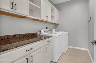 7310 Heritage Oaks Dr, Reno, NV 89523 - Photo 18