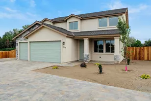 3638 Oakridge Dr, Sparks, NV 89436 - Photo 2