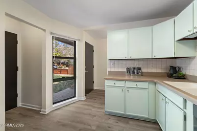 1450 Locksley Way, Reno, NV 89503 - Photo 6