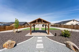 712 Hallow Pointe Dr, Sparks, NV 89441 - Photo 38