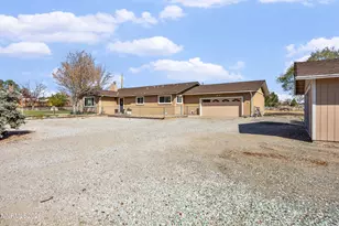 10755 Silver Knolls Blvd, Reno, NV 89508 - Photo 2