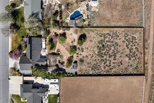 230 Sunlit Terrace, Spanish Springs, NV 89441 - Photo 2