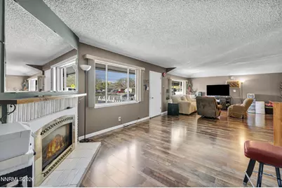 18 E Prater Way, Sparks, NV 89431 - Photo 2