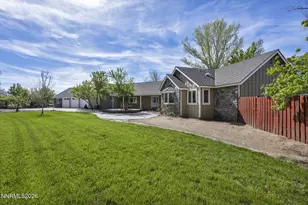 1097 Meadowlark Cir, Gardnerville, NV 89460 - Photo 4