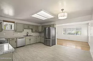 1785 Bonneville Ave, Reno, NV 89503 - Photo 14