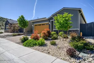 12921 Sapphire Point Dr, Reno, NV 89521 - Photo 32
