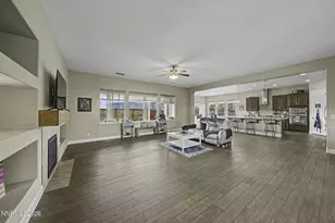 11725 Paradise View Dr, Sparks, NV 89441 - Photo 4