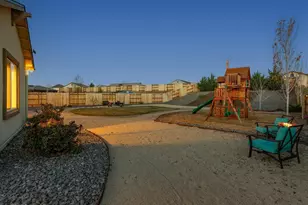 918 Garden Pond Way, Spanish Springs, NV 89441 - Photo 6