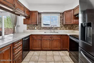 7730 Tamra Dr, Reno, NV 89506 - Photo 10