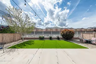 2084 Whitecliff Dr, Reno, NV 89521 - Photo 22