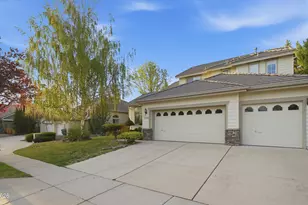 2740 E D'Arcy Ct, Sparks, NV 89436 - Photo 2
