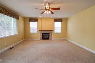 2740 E D'Arcy Ct, Sparks, NV 89436 - Photo 8