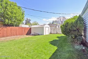 10 E J St, Sparks, NV 89431 - Photo 20