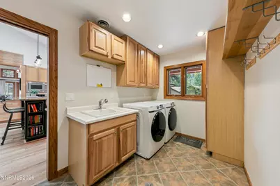 293 Cedar Drive, Stateline, NV 89449 - Photo 16