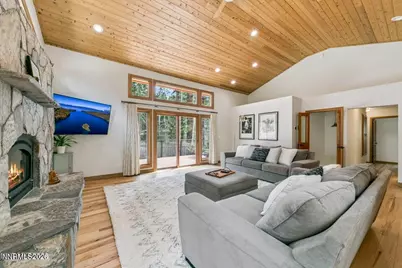 293 Cedar Drive, Stateline, NV 89449 - Photo 8