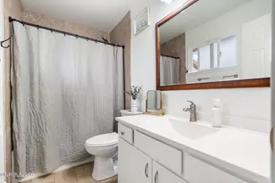 8648 Aquifer Way, Reno, NV 89506 - Photo 16