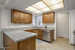 1505 Shadow Ln, Sparks, NV 89434 - Photo 8