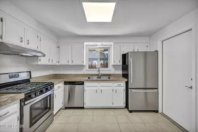 905 W Long Street, Carson City, NV 89703 - Photo 20