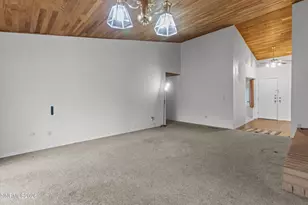 4960 Lakeside Dr, Reno, NV 89509 - Photo 18