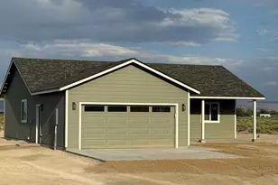 720 Emerald Ln, Battle Mountain, NV 89820 - Photo 2