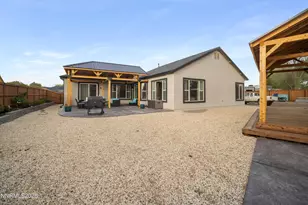 690 Rose Ln, Fernley, NV 89408 - Photo 28