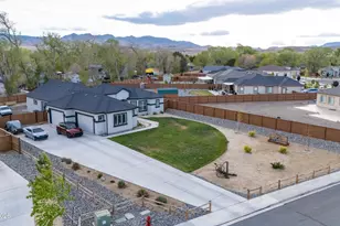 690 Rose Ln, Fernley, NV 89408 - Photo 6