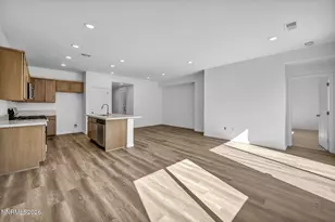 755 Kess Way, Reno, NV 89506 - Photo 4