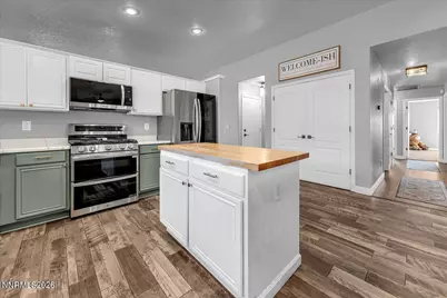 17900 Timber Grove Court, Reno, NV 89508 - Photo 12