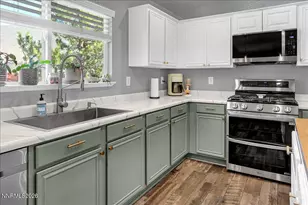 17900 Timber Grove Ct, Reno, NV 89508 - Photo 18