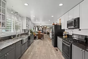 2530 Henning Ln, Minden, NV 89423 - Photo 8